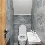 Lucky Jasna בית הארחה 4*