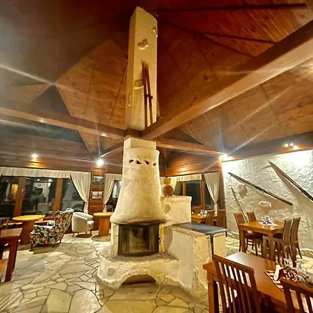 Lucky Jasna בית הארחה 4*