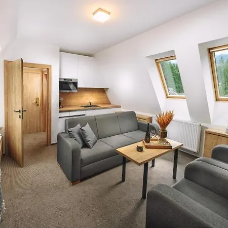 Lucky Jasna Affittacamere 4*