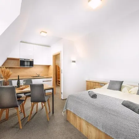 Lucky Jasna Guest house