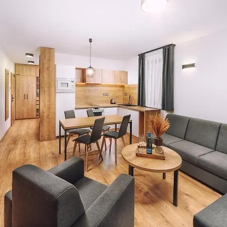 Lucky Jasna Guest house 4*